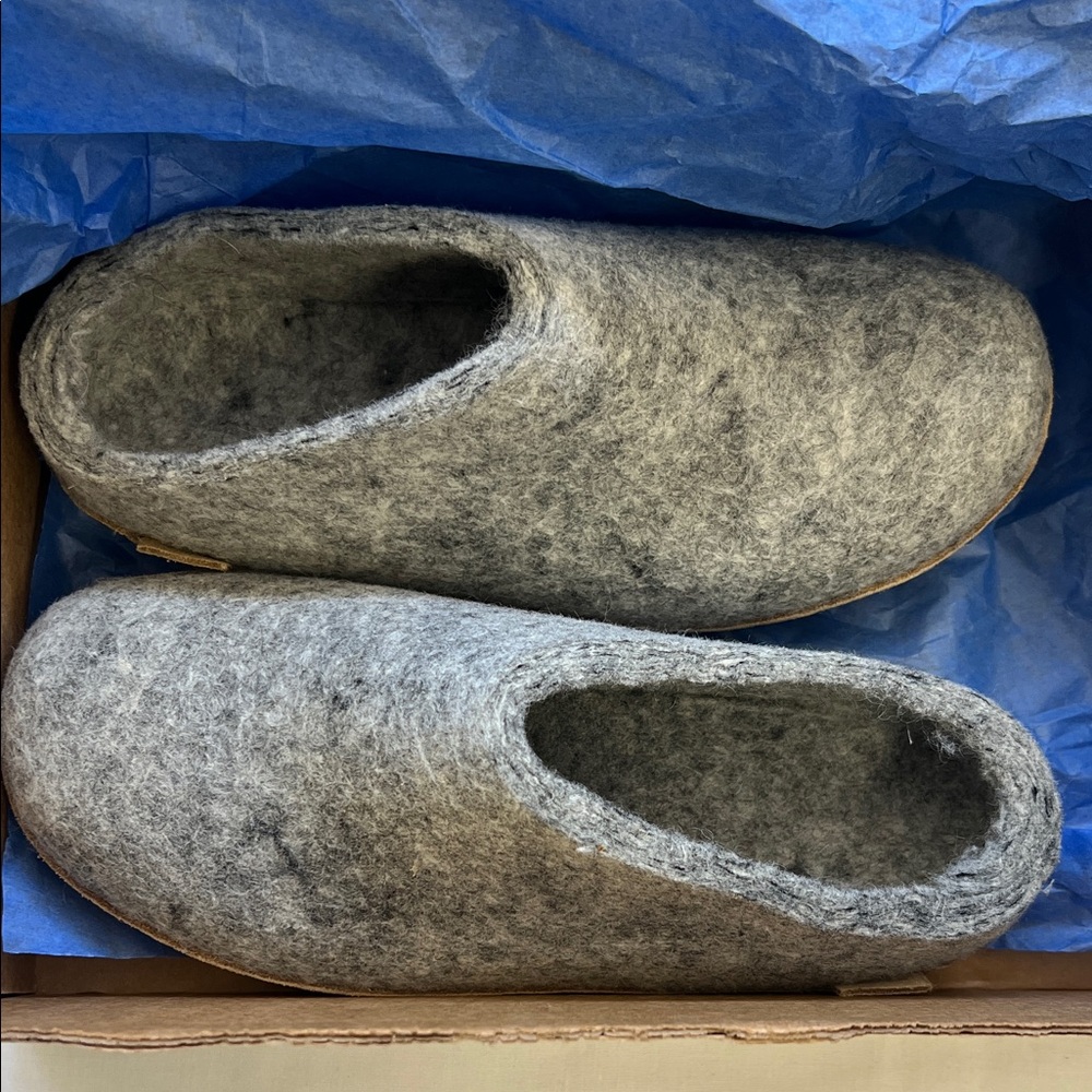 Cozy Gray Women's Slippers
